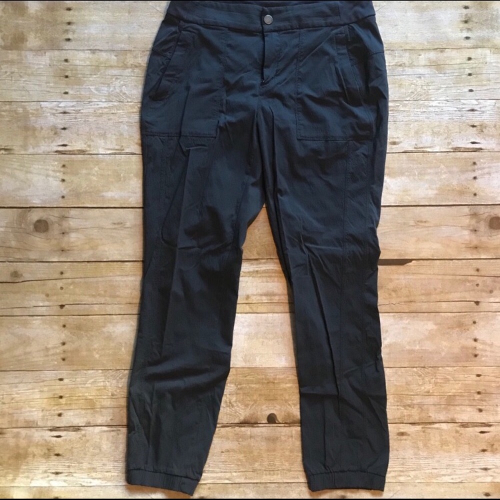 Athleta Trekkie Jogger 2.0 - Flint Grey size 8